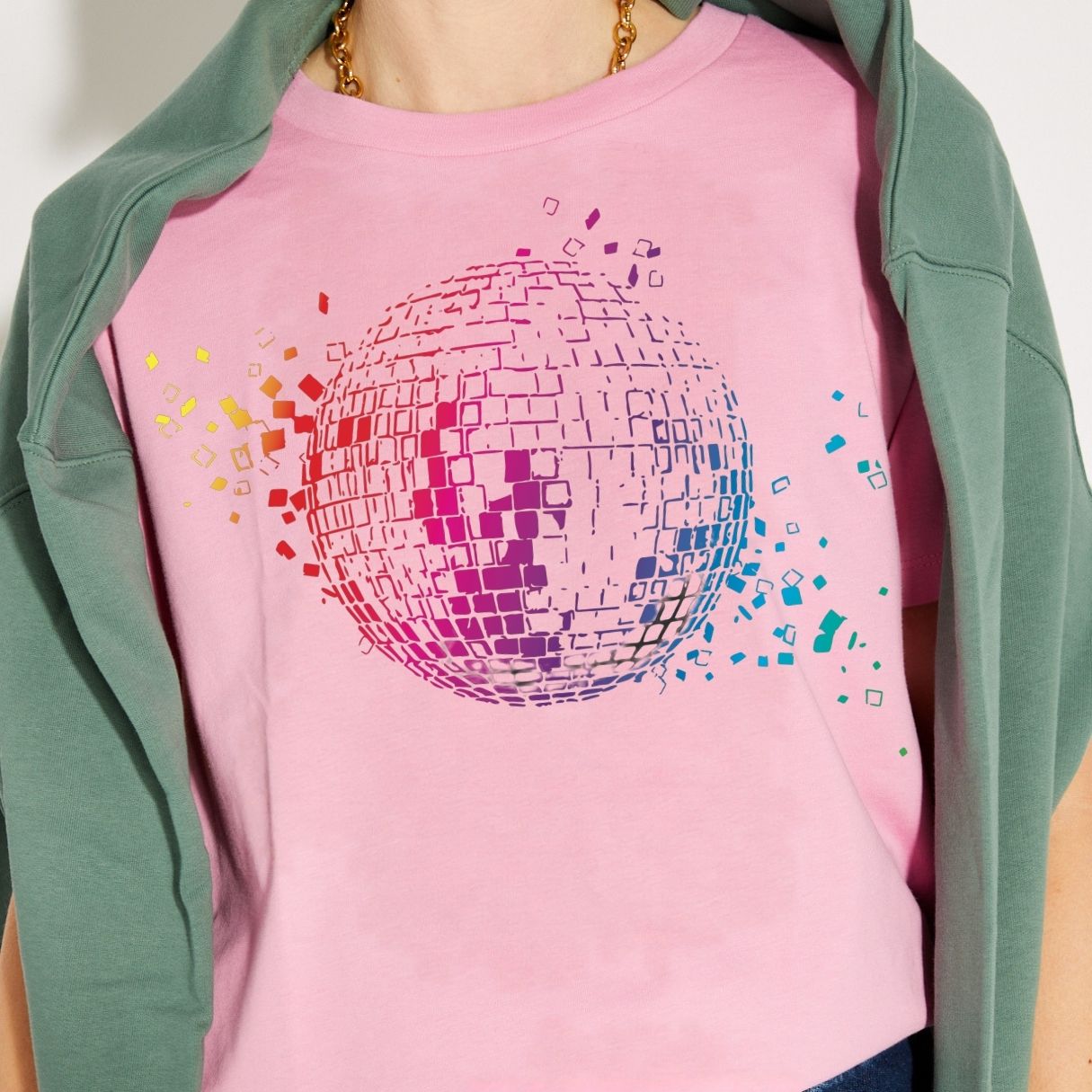 disko kids rainbow colourful graphic print close up og pink tshirt great for festivals 