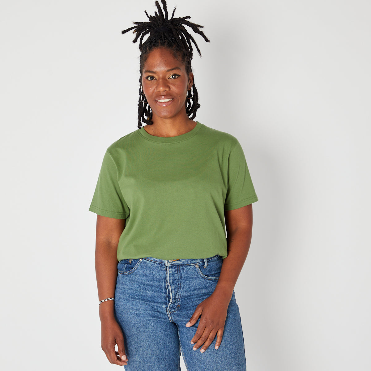 Classic Khaki Tshirt true fit basics Disko Kids Womenswear