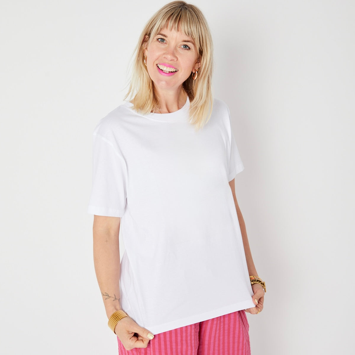 Classic White Tshirt true fit basics Disko Kids Womenswear