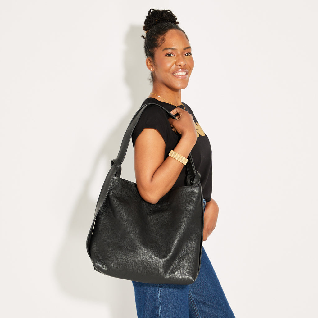 Black 2 in 1 bag Shoulder strap shot