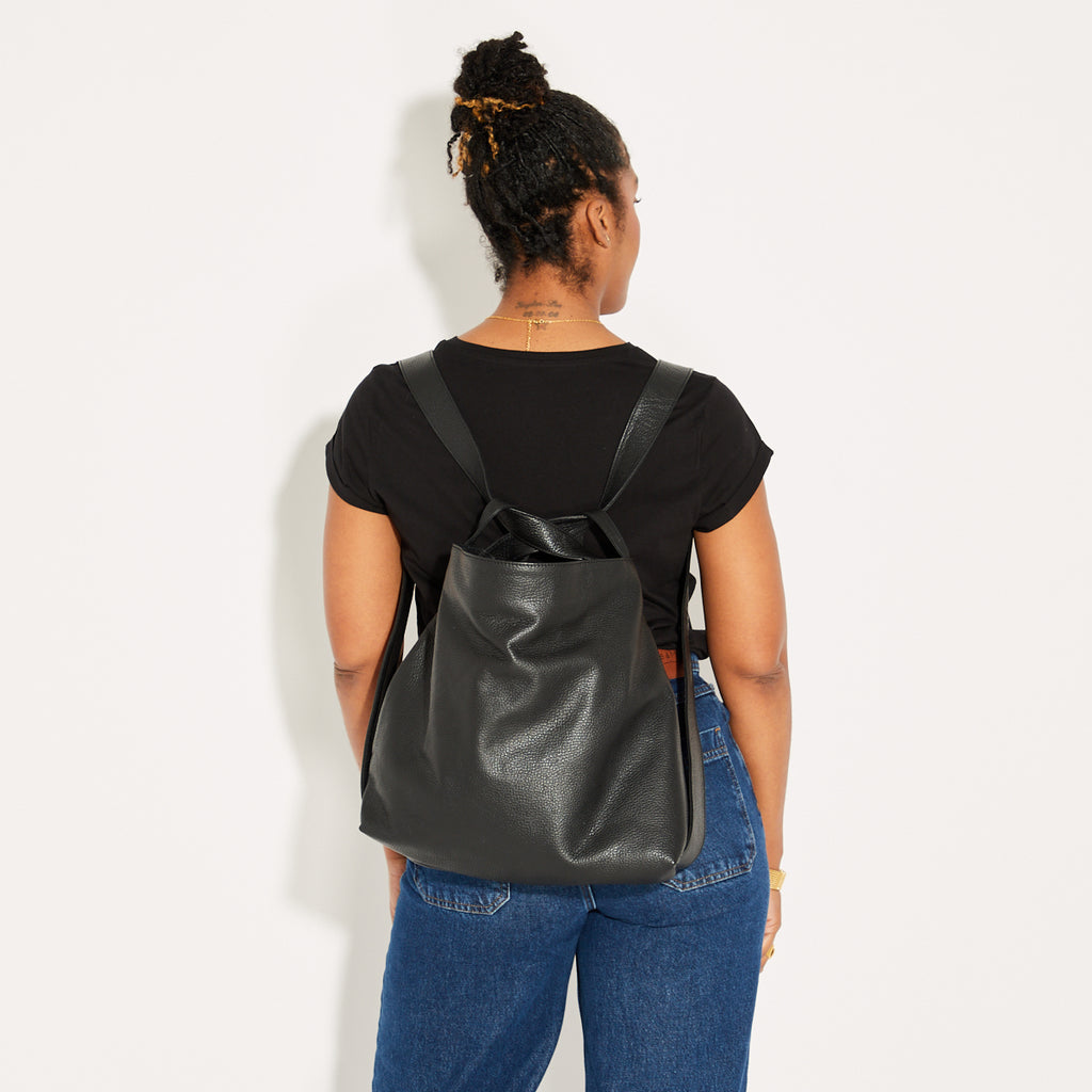 Black 2 in 1 bag backpack shot