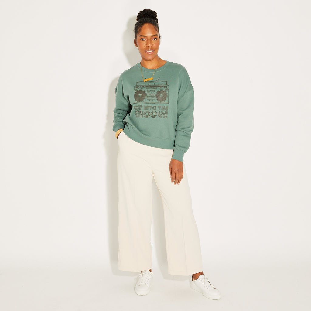 Get Into The Groove Sweatshirt Sage Green & Mocha