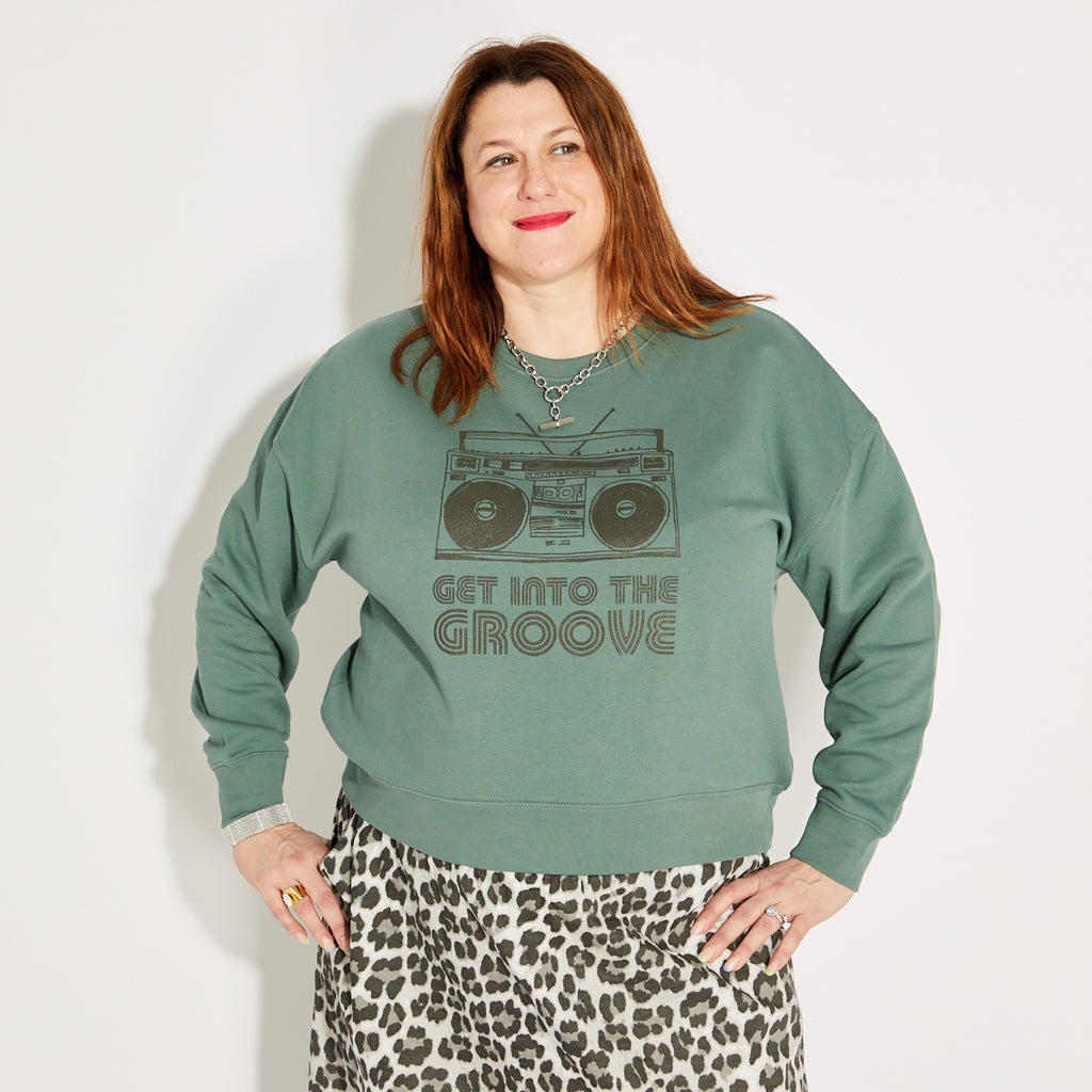 Get Into The Groove Sweatshirt Sage Green & Mocha