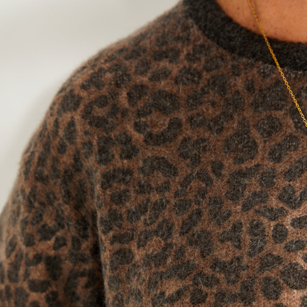 leopard print knitted jumper close up contrast trim