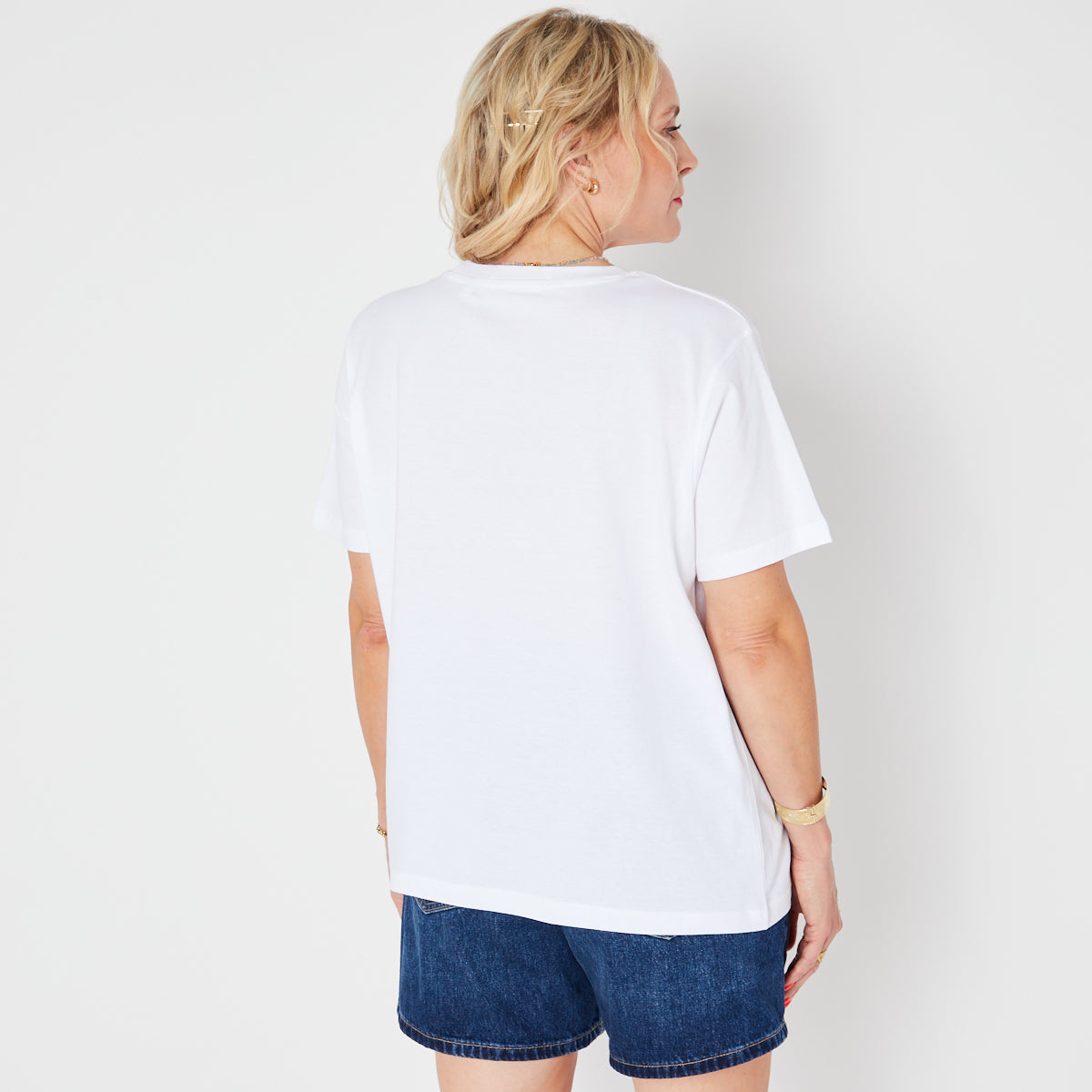 Classic White Tshirt true fit basics Disko Kids Womenswear