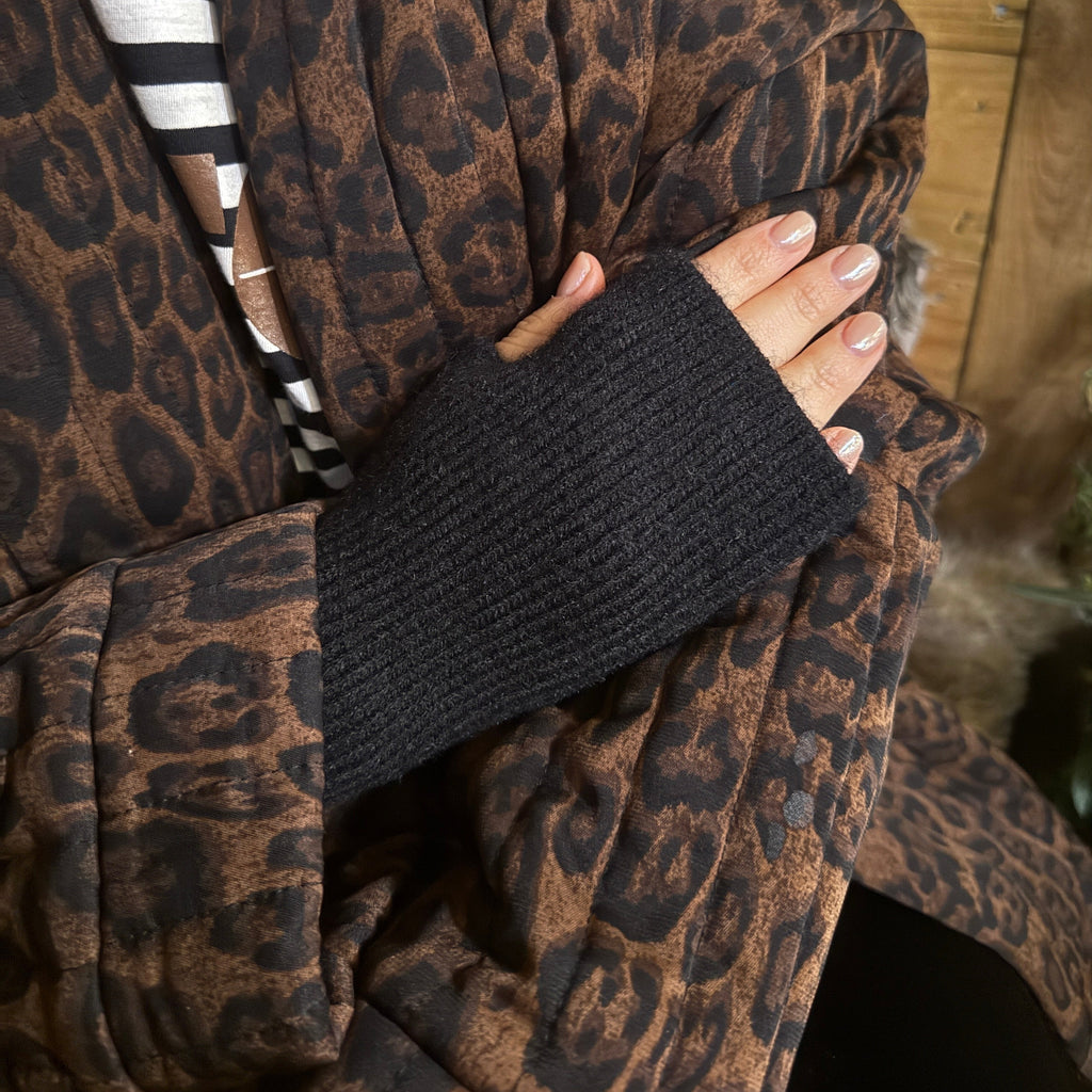 Black Knitted wrist warmers - Disko Kids