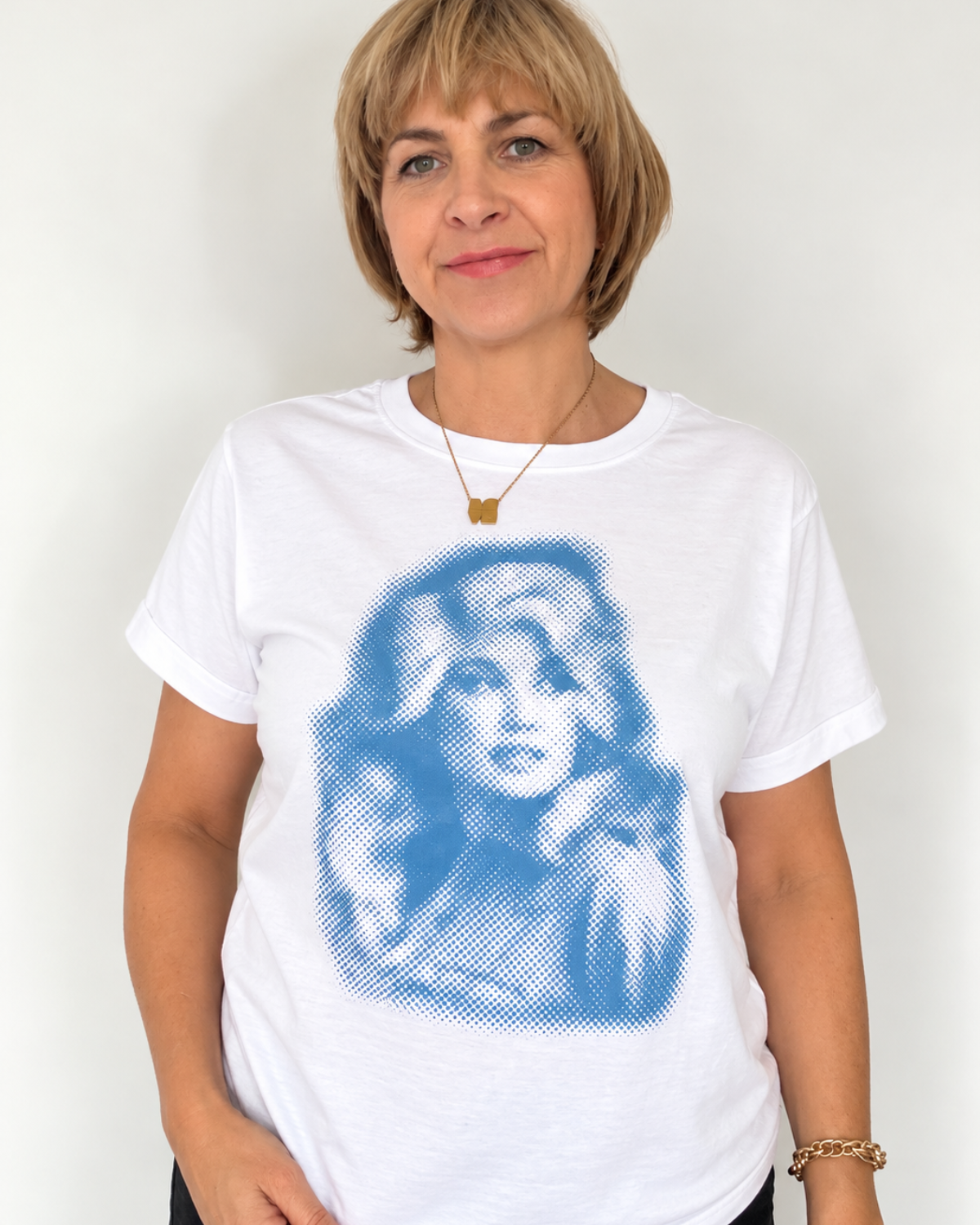 Dolly Parton inspired pixelated dots design